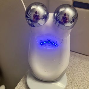 Trinity Facial Toning Device- used excellent condition